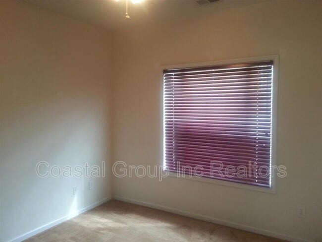 Building Photo - 620 Annaka Loop