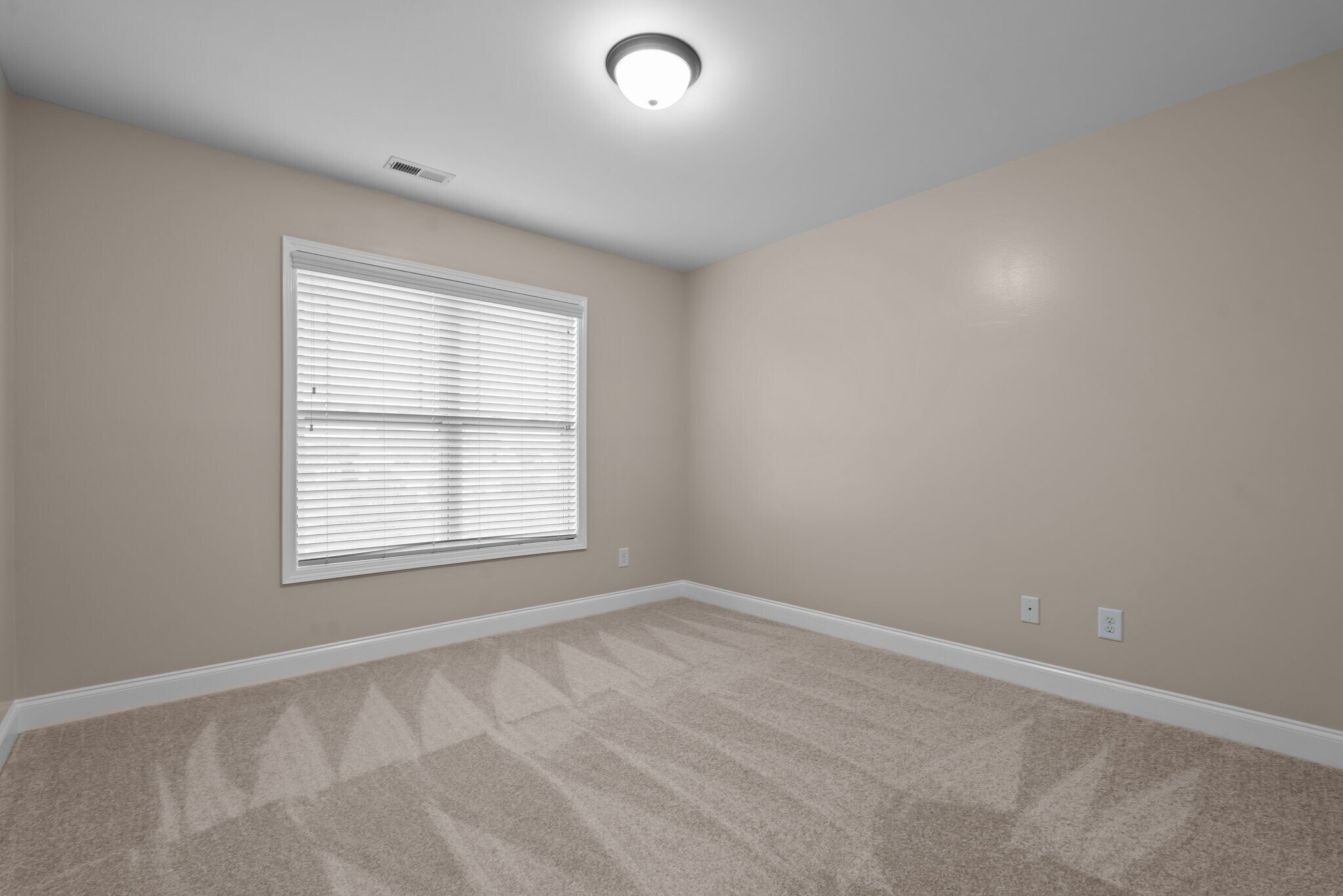 Building Photo - 133 Lockwood Dr