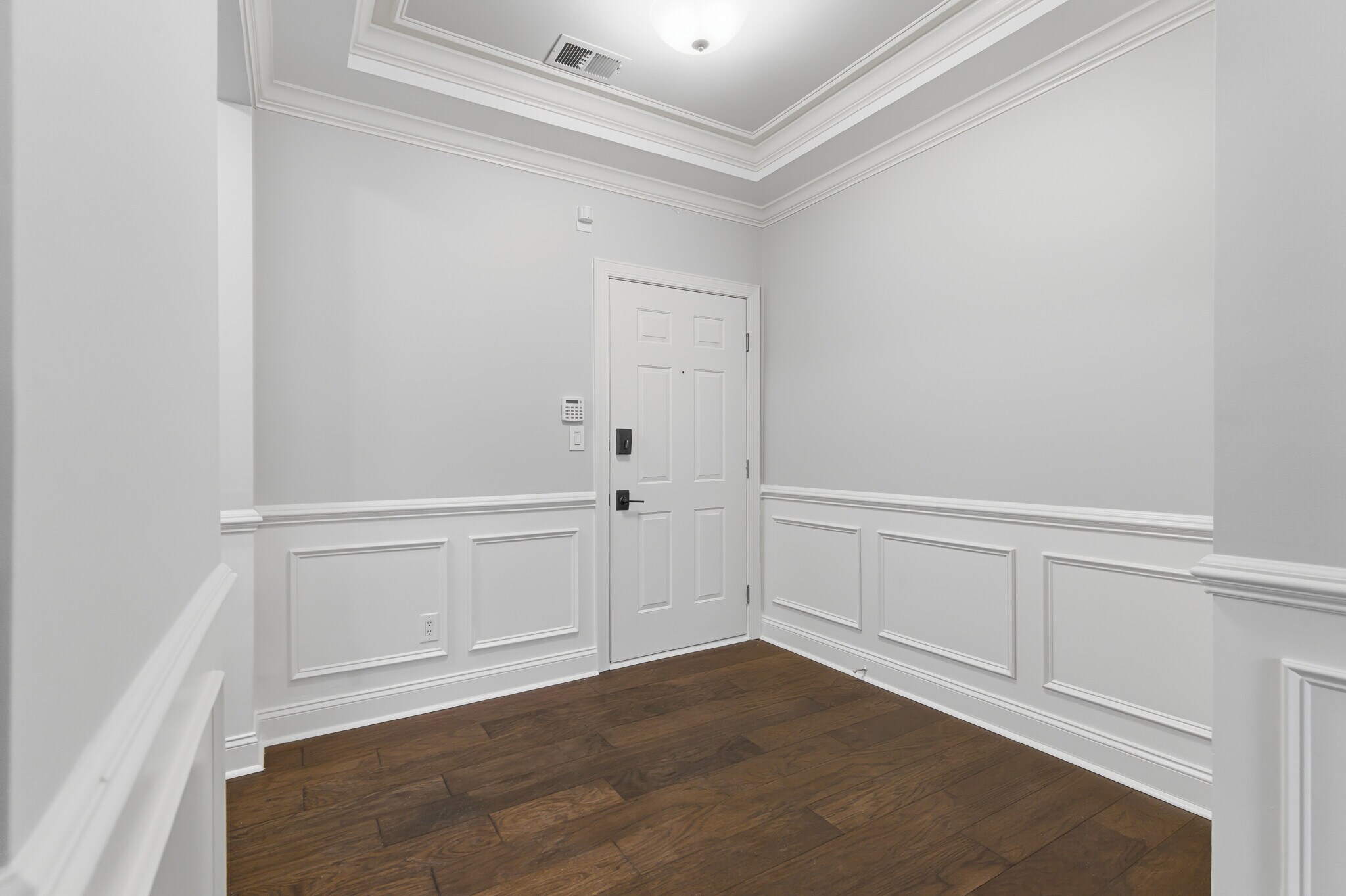 Building Photo - 10421 Rosegate Ct