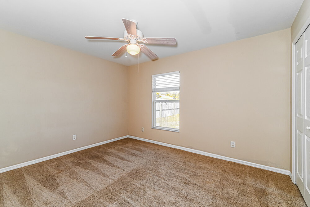 Building Photo - 515 SE 26th Terrace