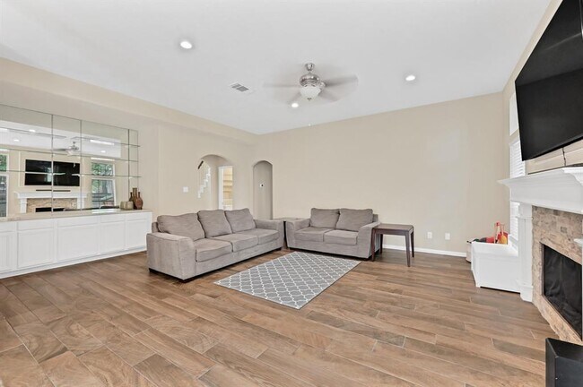 Building Photo - 31406 Capella Cir