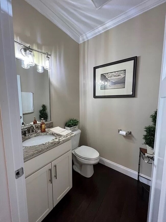 Building Photo - Stunning 3-Bedroom Home with Deck, Patio & Large Yard in Kodak, TN