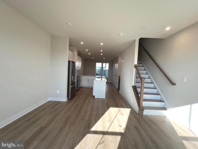 Building Photo - 4308 Ellipse Ter