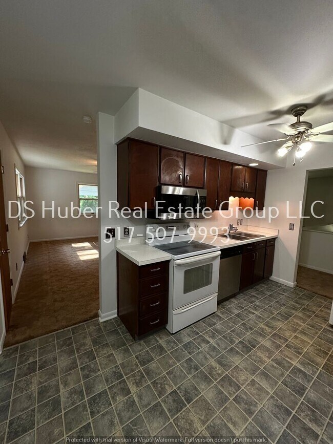 Building Photo - 12469 Kruger Ln