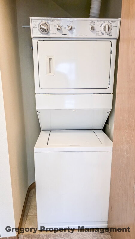 Building Photo - 700 E Denny Way