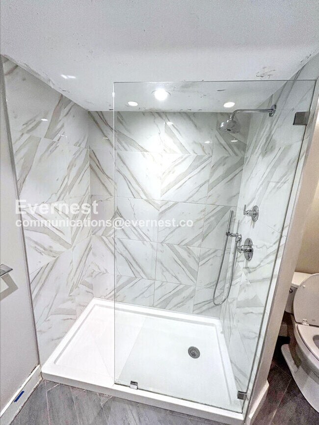 Building Photo - 199 14th St NE