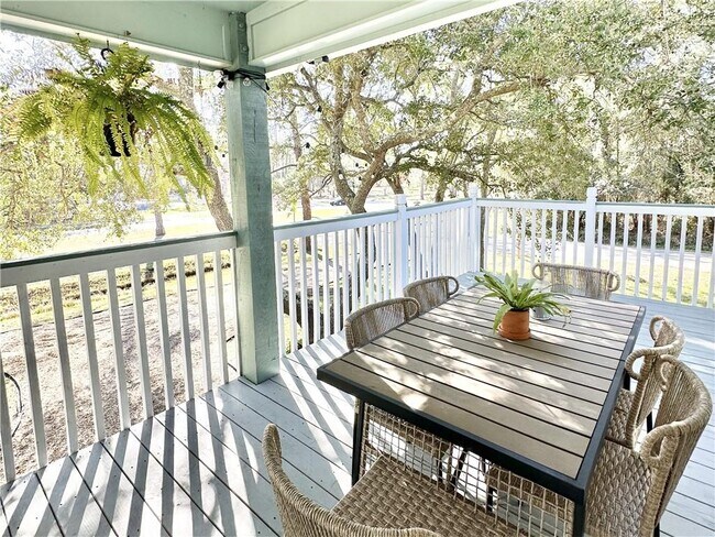 Building Photo - 1210 Bienville Blvd