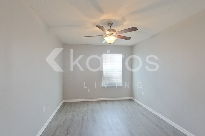 Building Photo - 8716 SW 44th Ct