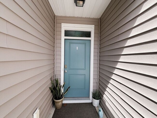 Building Photo - 9648 Brandishing Rd