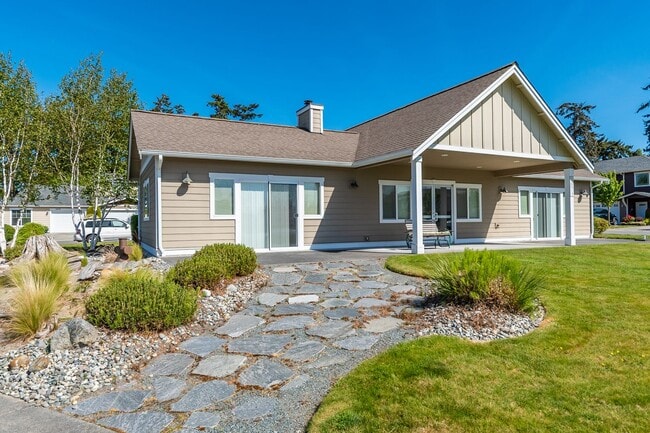 Building Photo - 2 Bed 2 Bath Home - 55+ Community Only