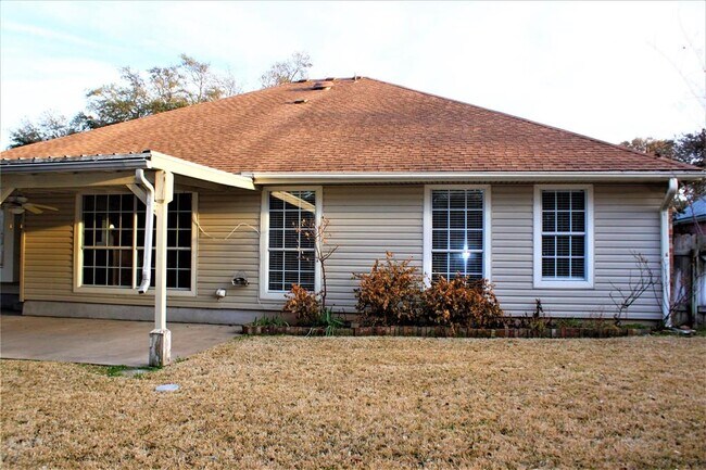 Building Photo - 9026 Brimstone Ln