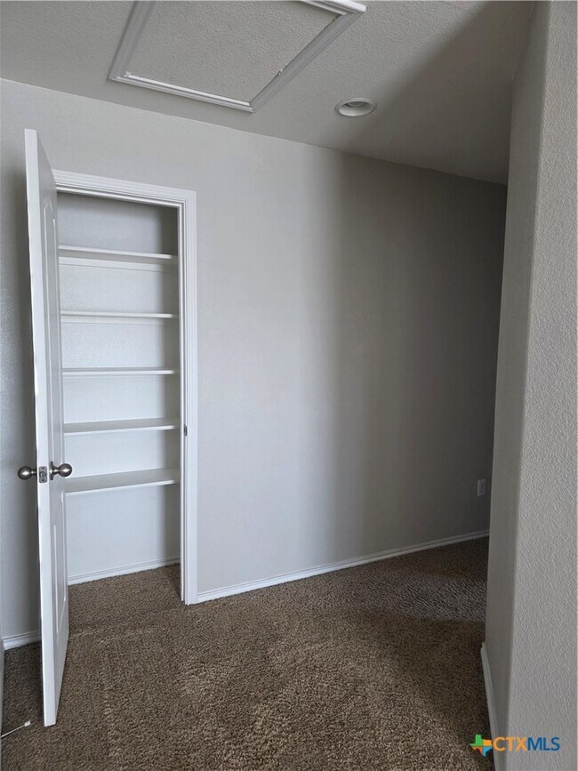 Building Photo - 1119 Lonesome Oak Drive