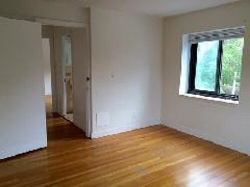 Building Photo - 36 Dighton St