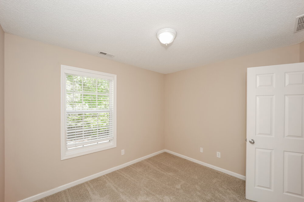 Building Photo - 44 Avondale Cir