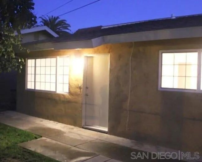 Building Photo - 520 Glover Avenue #C C