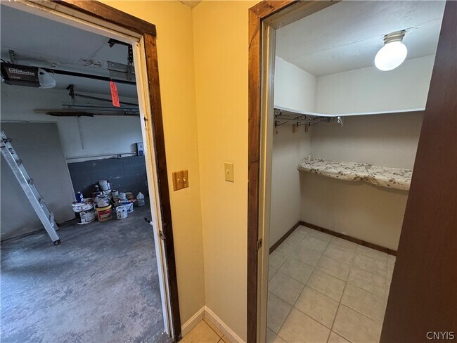 Building Photo - 4748 Haverton Ln