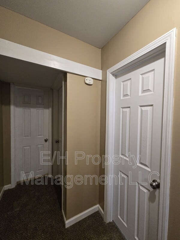 Building Photo - 635 N Andover Rd
