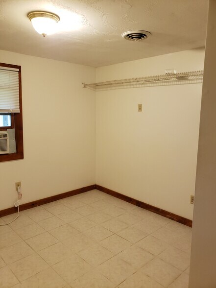 Building Photo - 41 Priest Rd 1Bedroom