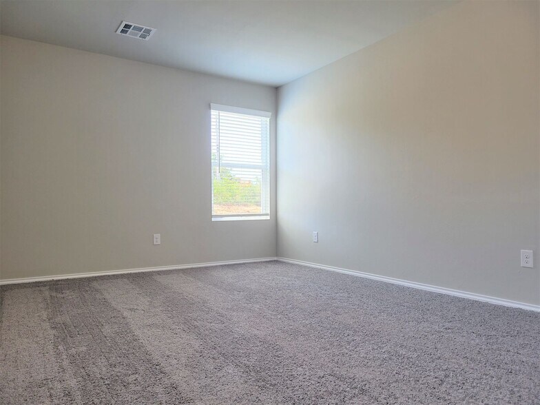 Building Photo - 21242 Winding Brook