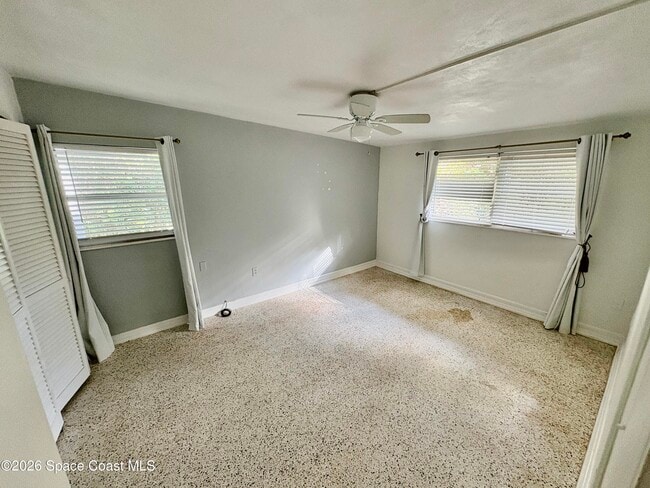 Building Photo - 6587 Towhee Dr