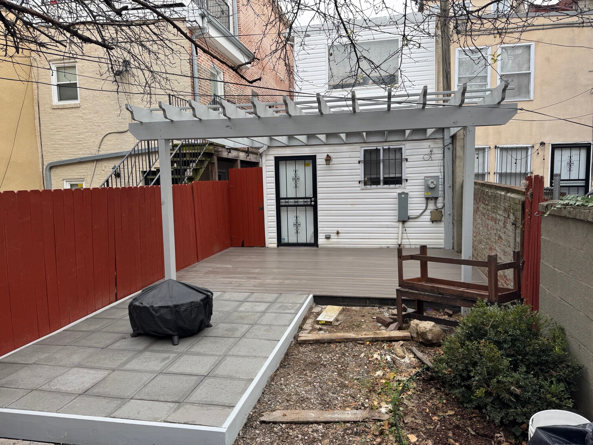 Building Photo - 1328 W Lombard St