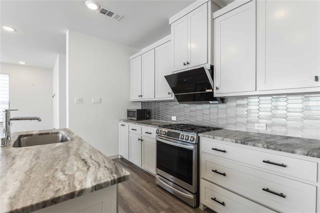 Building Photo - 208 Spring Hill Rd