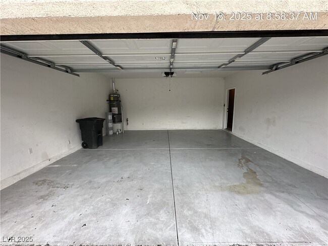 Building Photo - 2836 E Tilten Kilt Ave