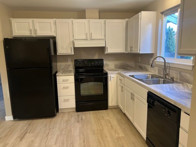 Building Photo - 3Bd/2.25Ba Renton House