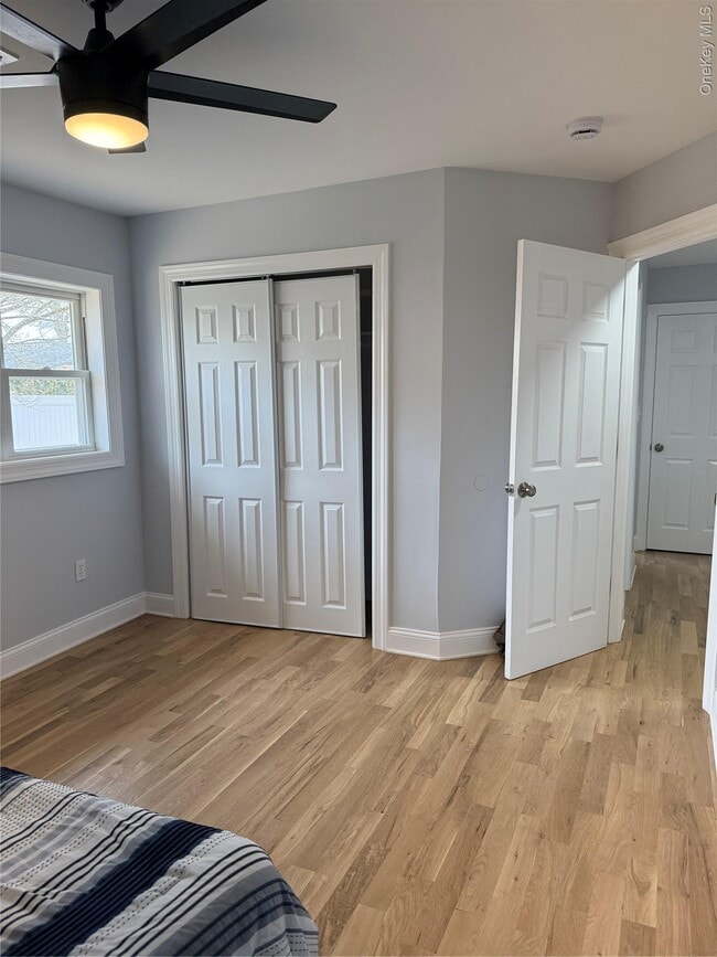 Building Photo - 165 Lynbrook Dr