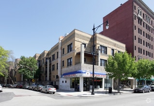 Building Photo - 5237-5245 S. Kenwood Avenue