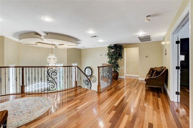 Building Photo - 7001 Alamitos Cir