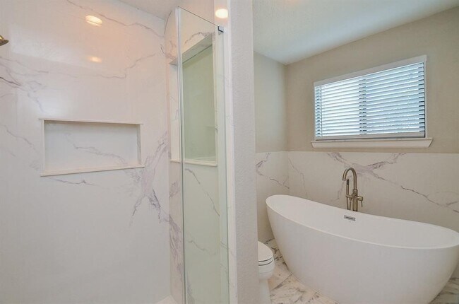Building Photo - 15735 Tanya Cir