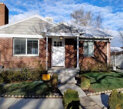 Building Photo - 2196 Broadmoor St S