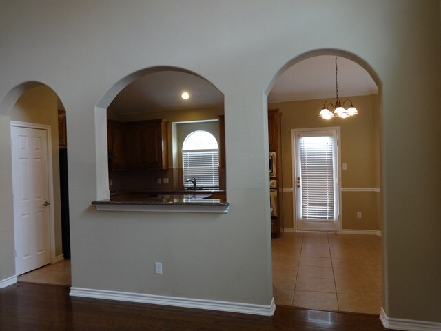 Building Photo - 808 Warwick Court