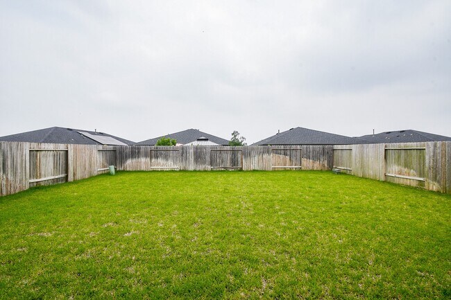 Building Photo - 3831 Sparkman Ln