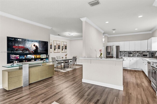 Building Photo - 7602 NW 99th Terrace