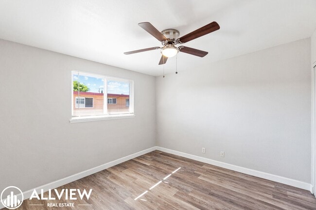 Building Photo - 3407 W Olinda Ln