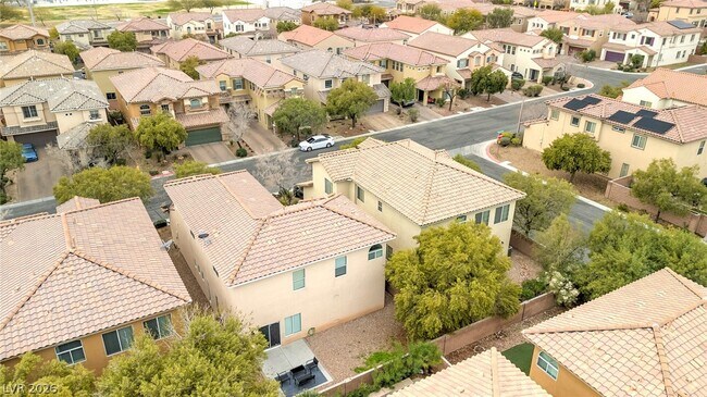 Building Photo - 8136 Memory Lake Ave