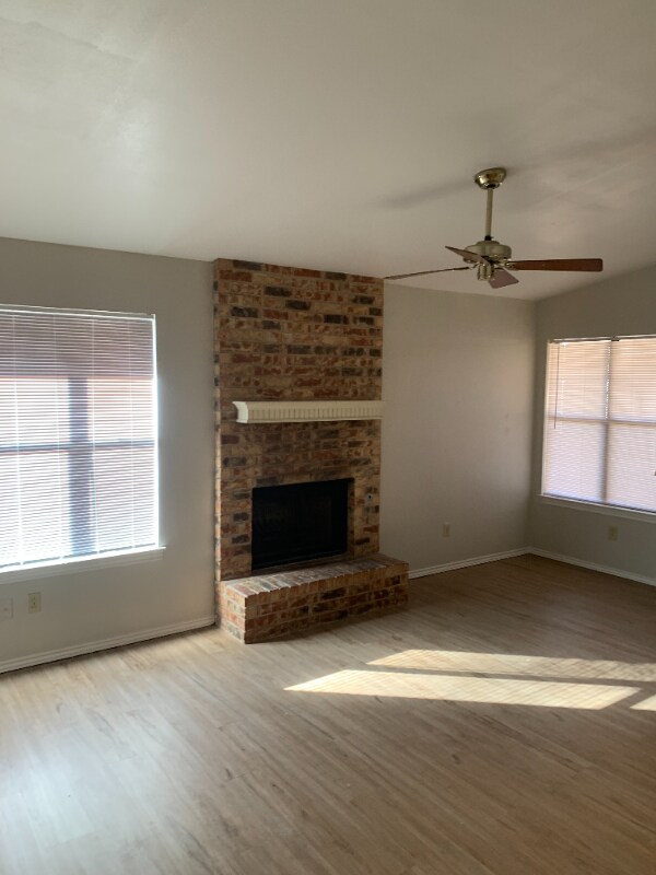 Building Photo - 2013 S Loop 289