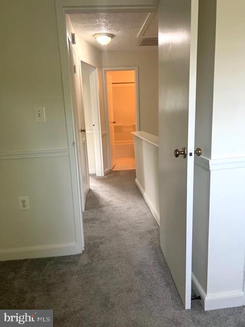 Building Photo - 429 Hampton Ct