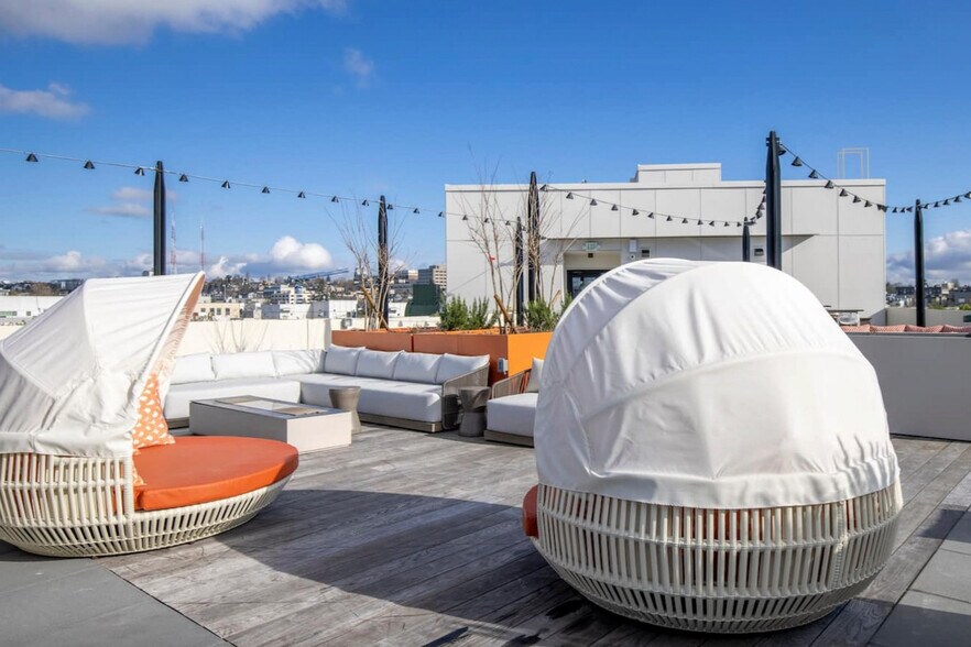 Building Photo - 125 Boren Ave S