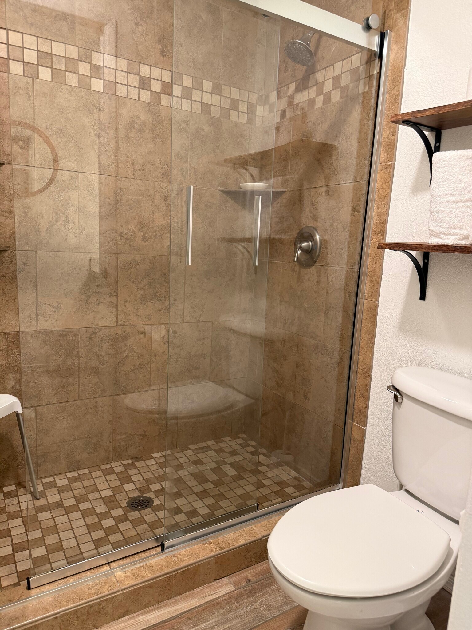 Master Bath - 3600 N Hayden Rd