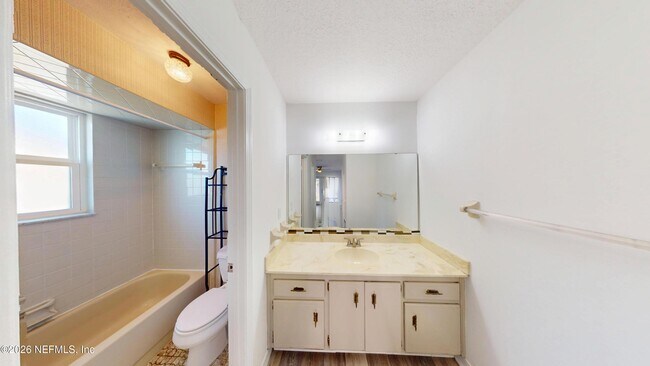 Building Photo - 2658 Shannon St