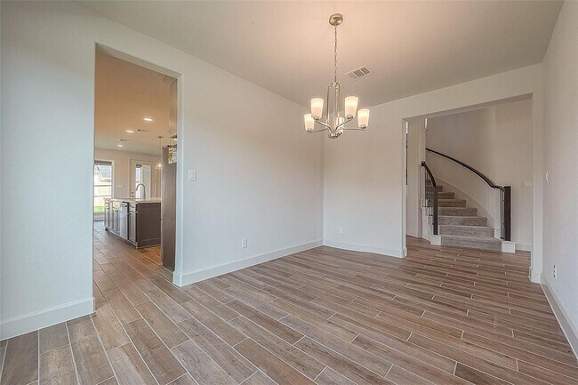 Building Photo - 29803 Breezy Pnes Lp