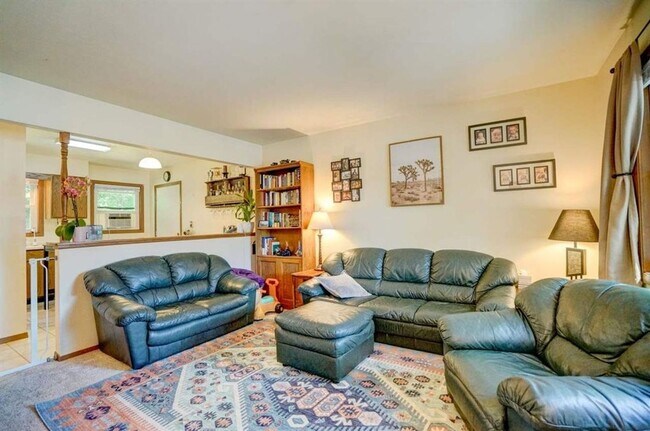 Building Photo - McFarland Duplex