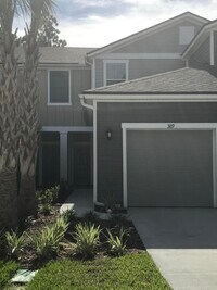 Building Photo - 389 Servia Dr
