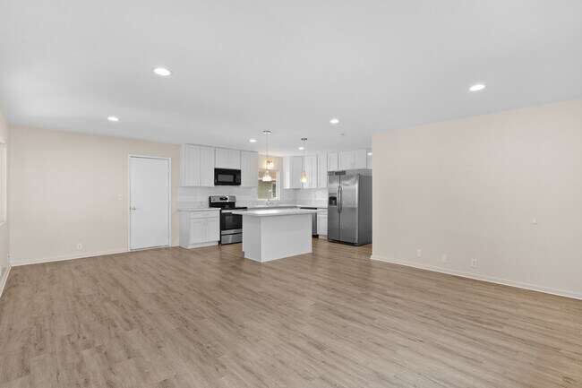 Building Photo - 117-117 Pelanaki St