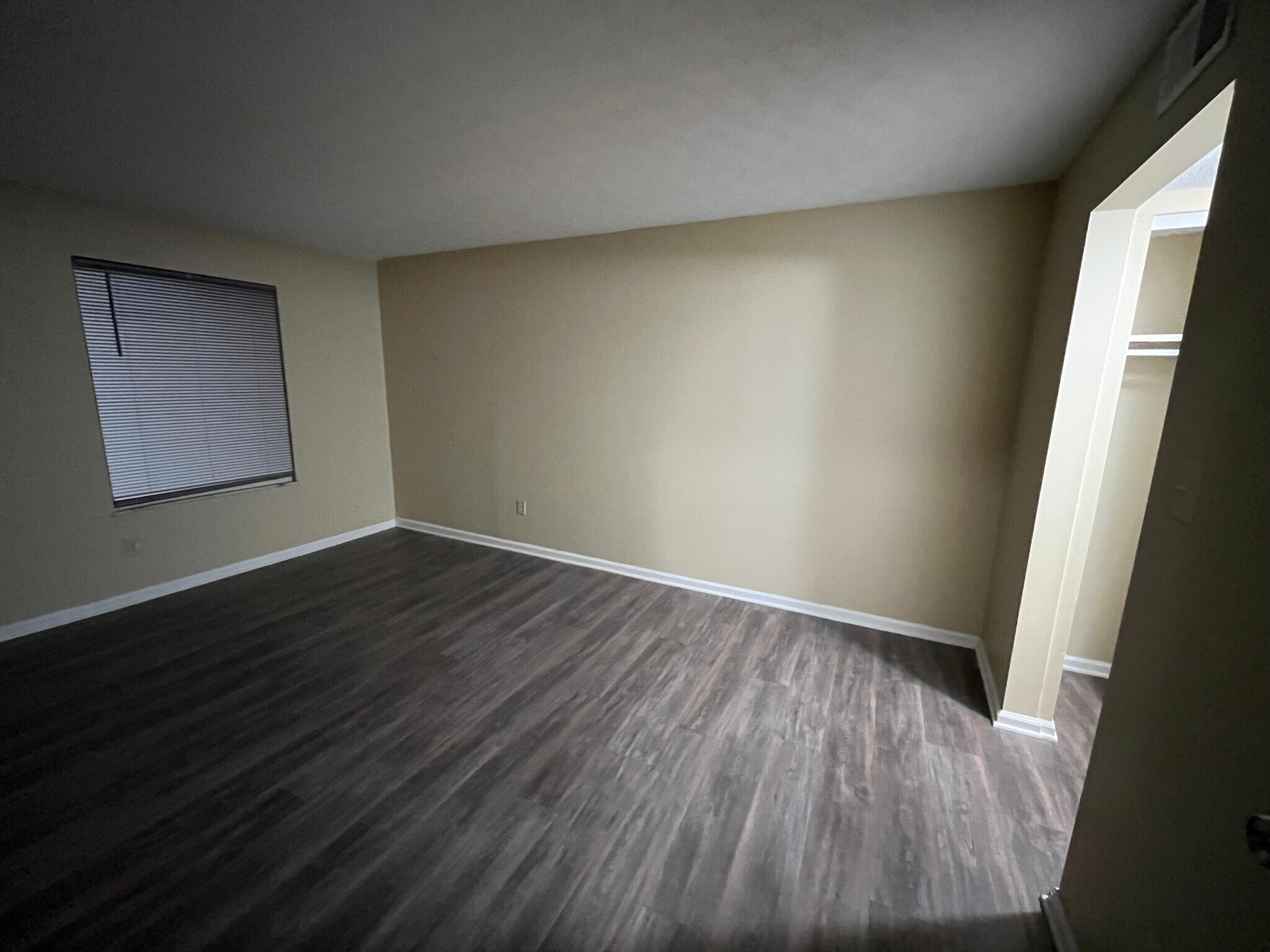 Building Photo - 1440 Slade Ave