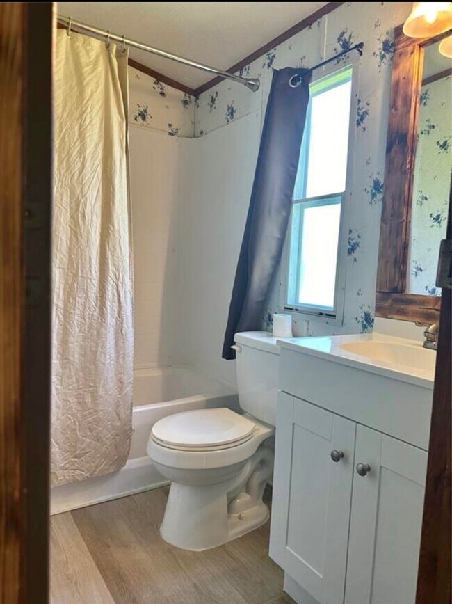 Building Photo - 15607 Atwood Ln