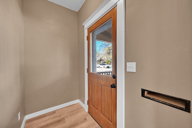 Building Photo - $1,750.00 - 2 Bedrooms, 1 Bathroom, Single...